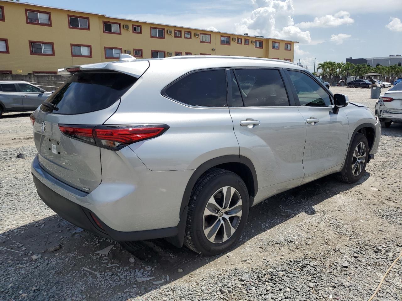 2023 TOYOTA HIGHLANDER