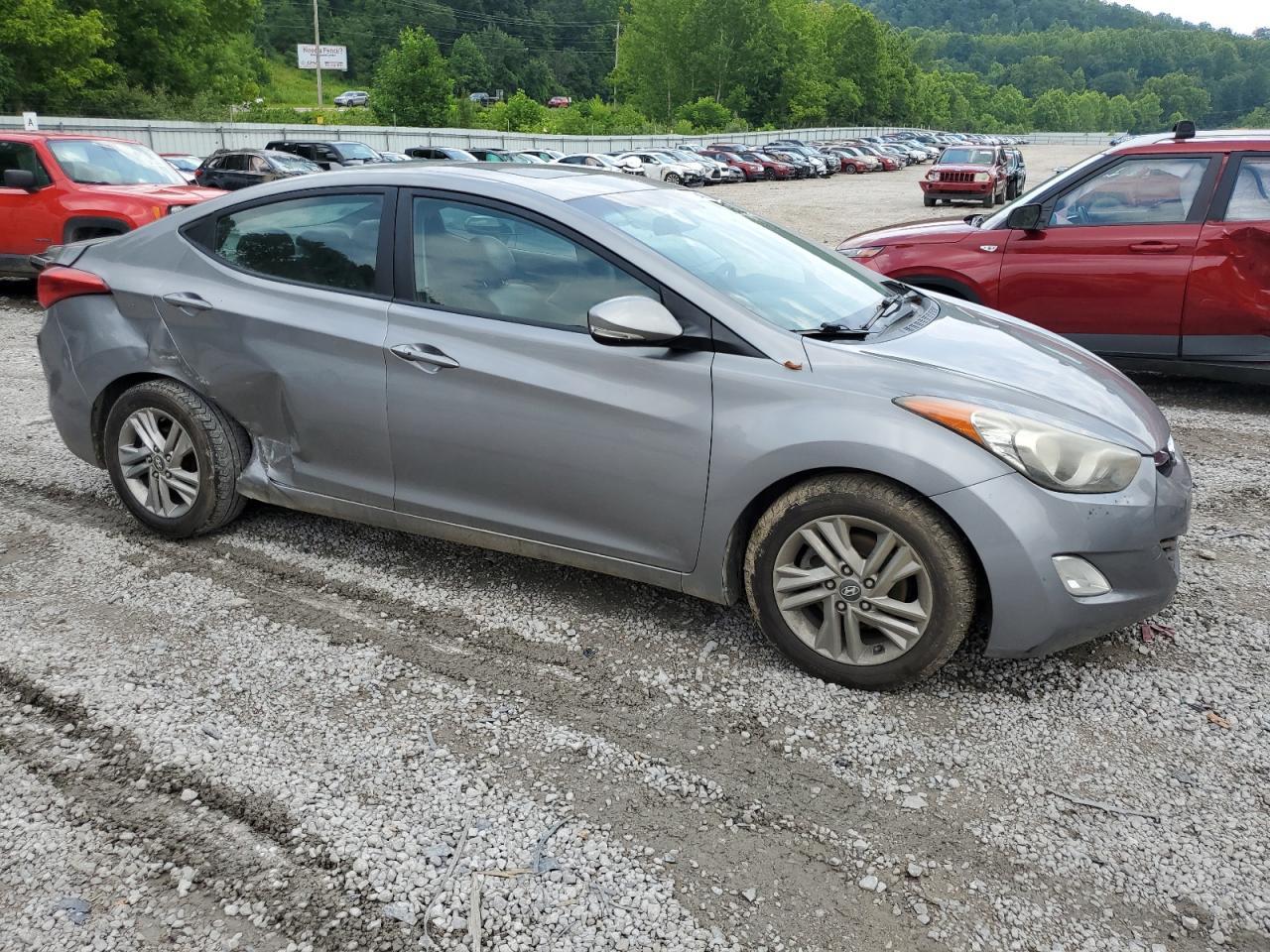 2011 HYUNDAI ELANTRA