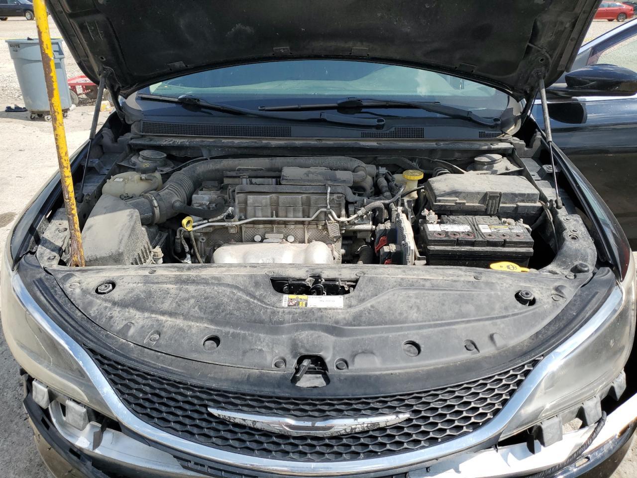 2016 CHRYSLER 200