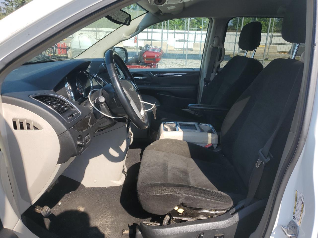 2015 CHRYSLER Town & Country