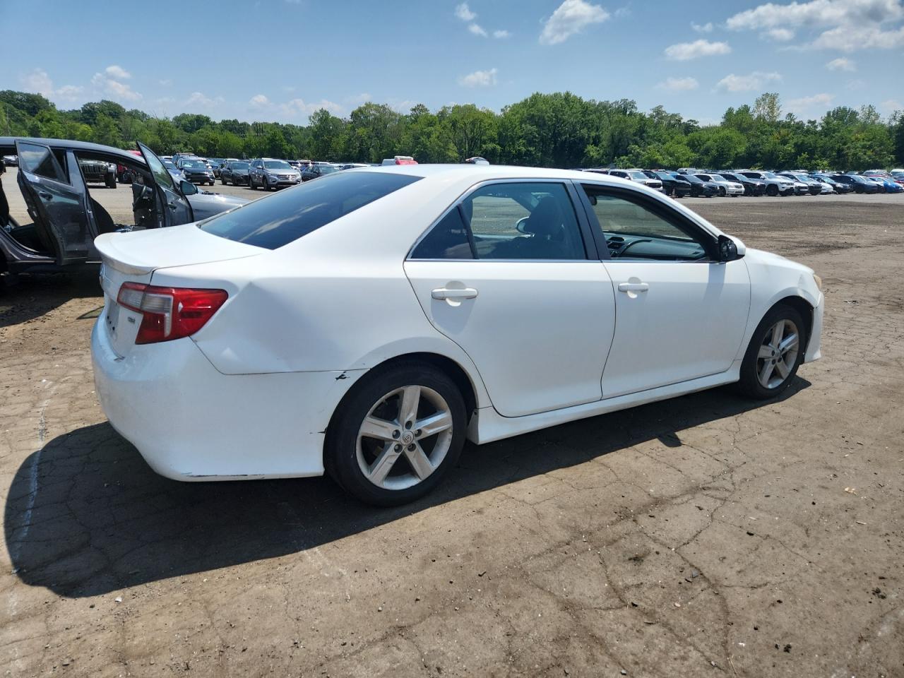 2013 TOYOTA CAMRY