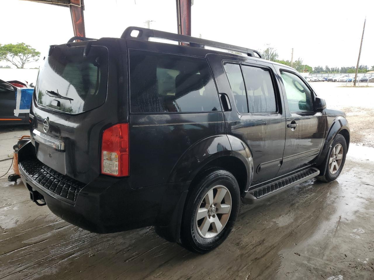 2012 NISSAN PATHFINDER