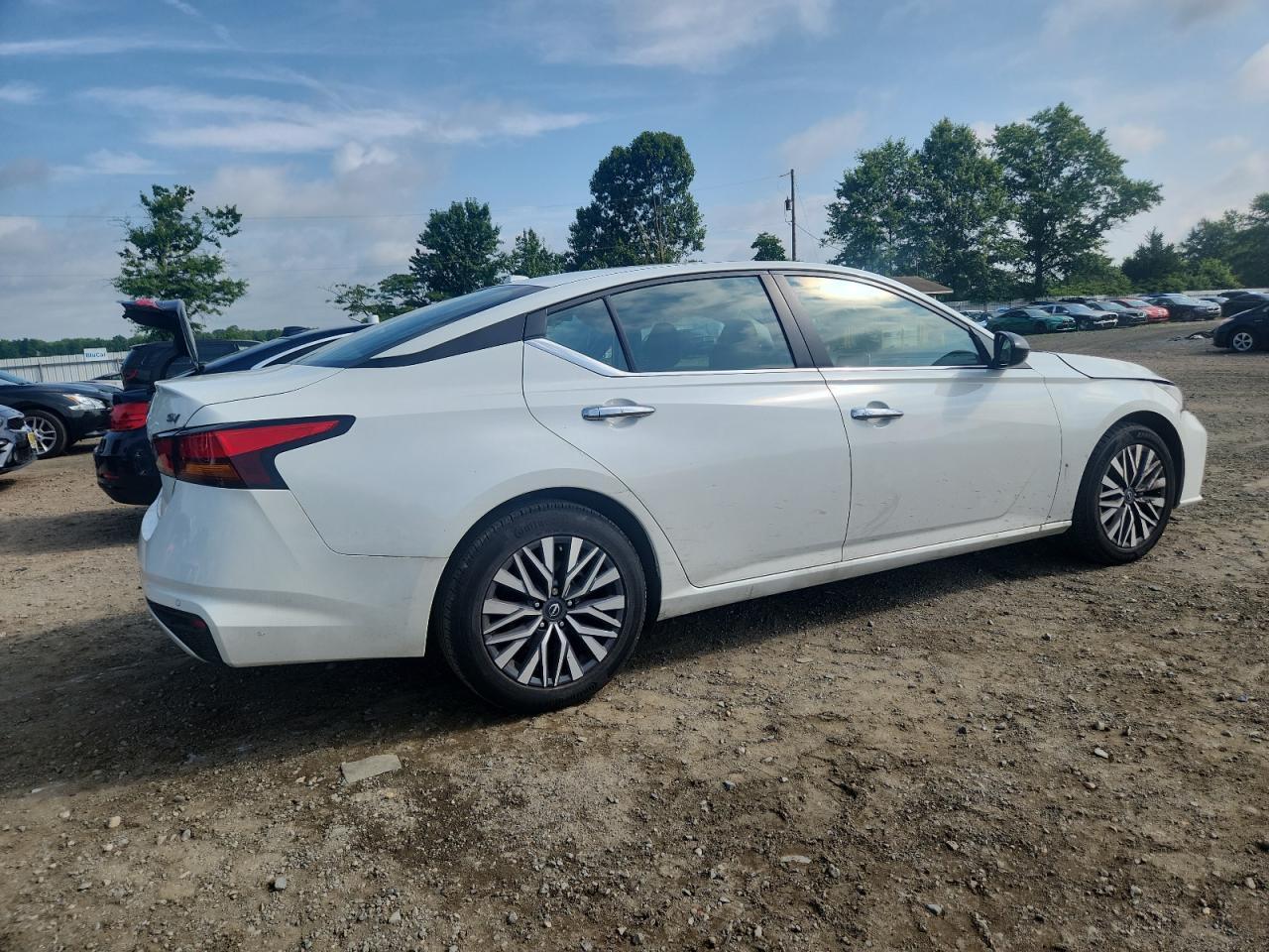 2024 NISSAN ALTIMA