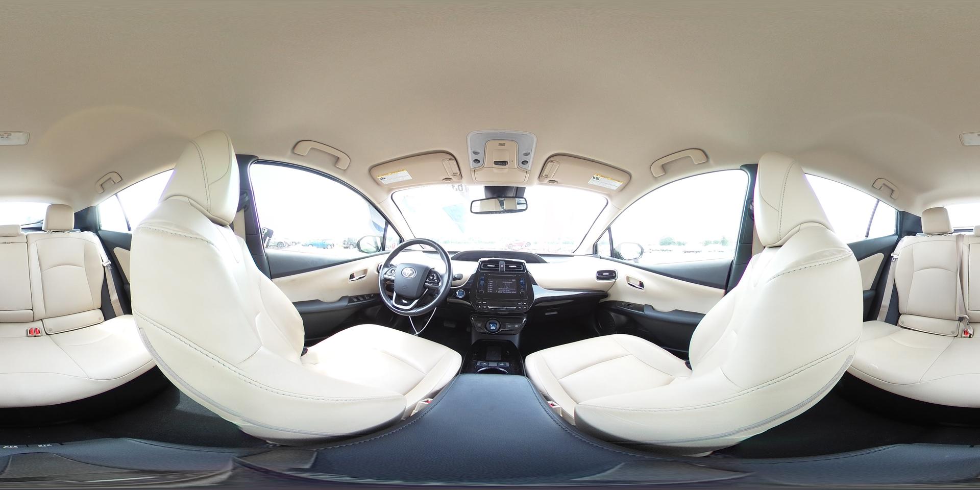 2019 TOYOTA PRIUS
