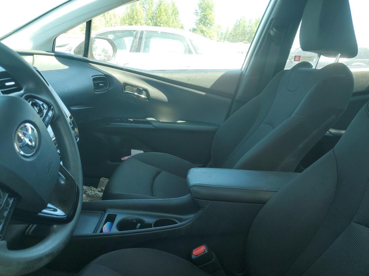 2022 TOYOTA PRIUS