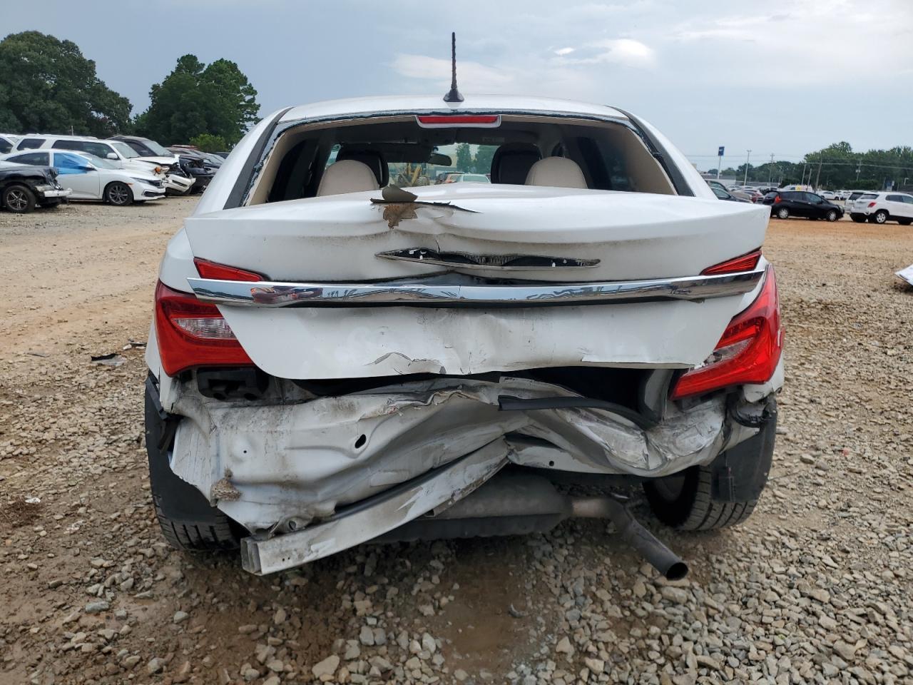 2013 CHRYSLER 200