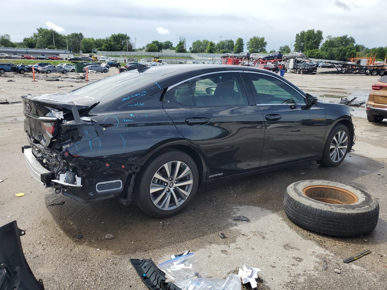 2021 LEXUS Es