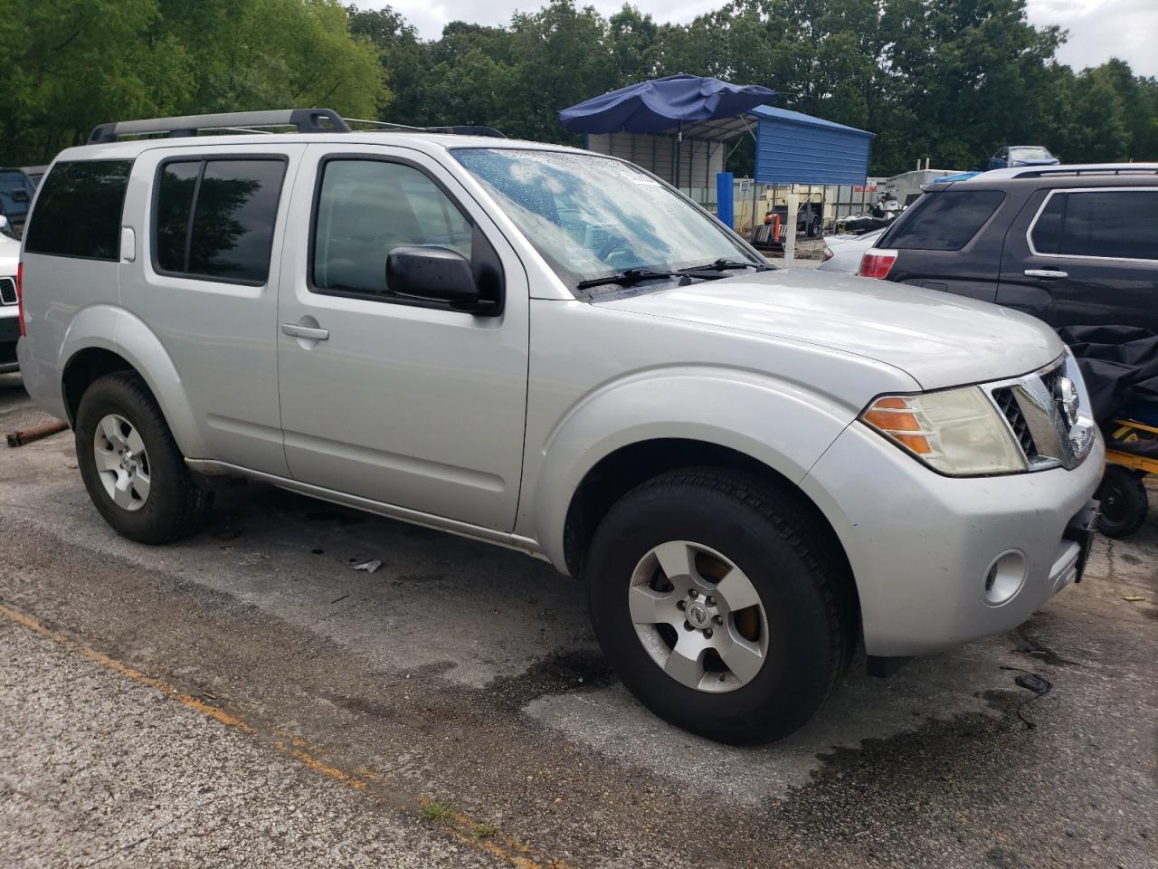 2011 NISSAN PATHFINDER