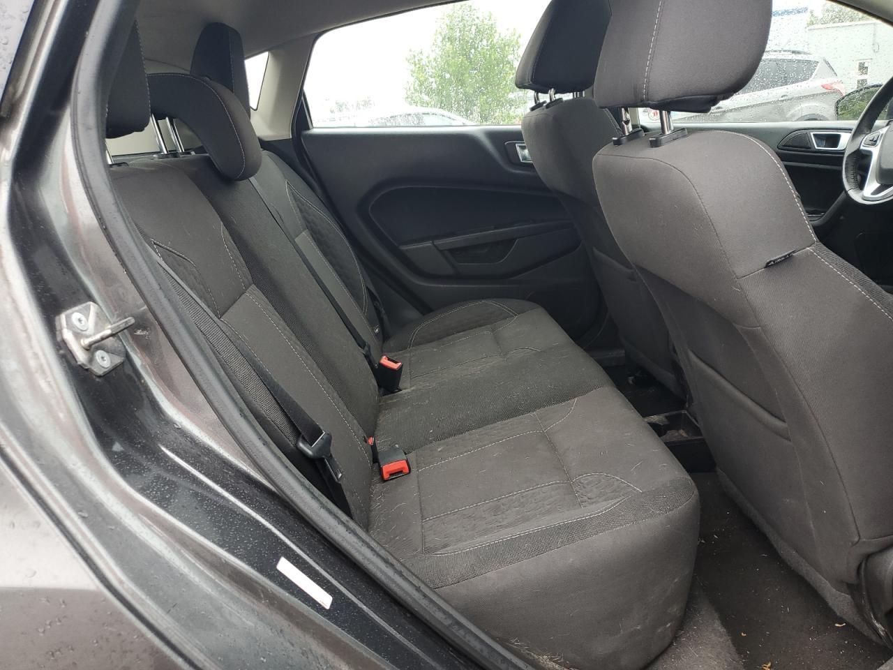 2015 FORD Fiesta