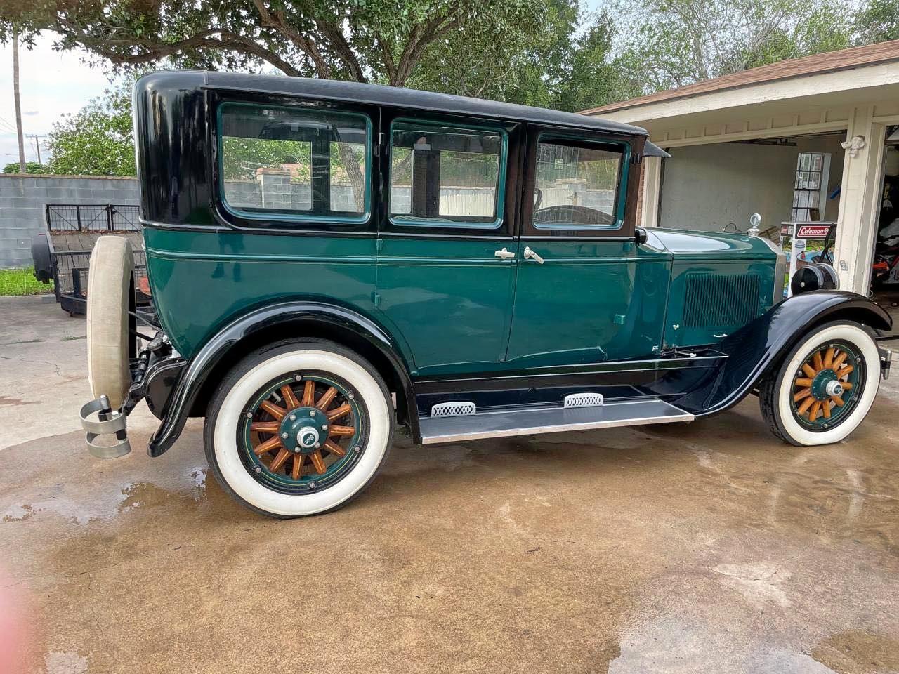 1927 BUICK 4 Door