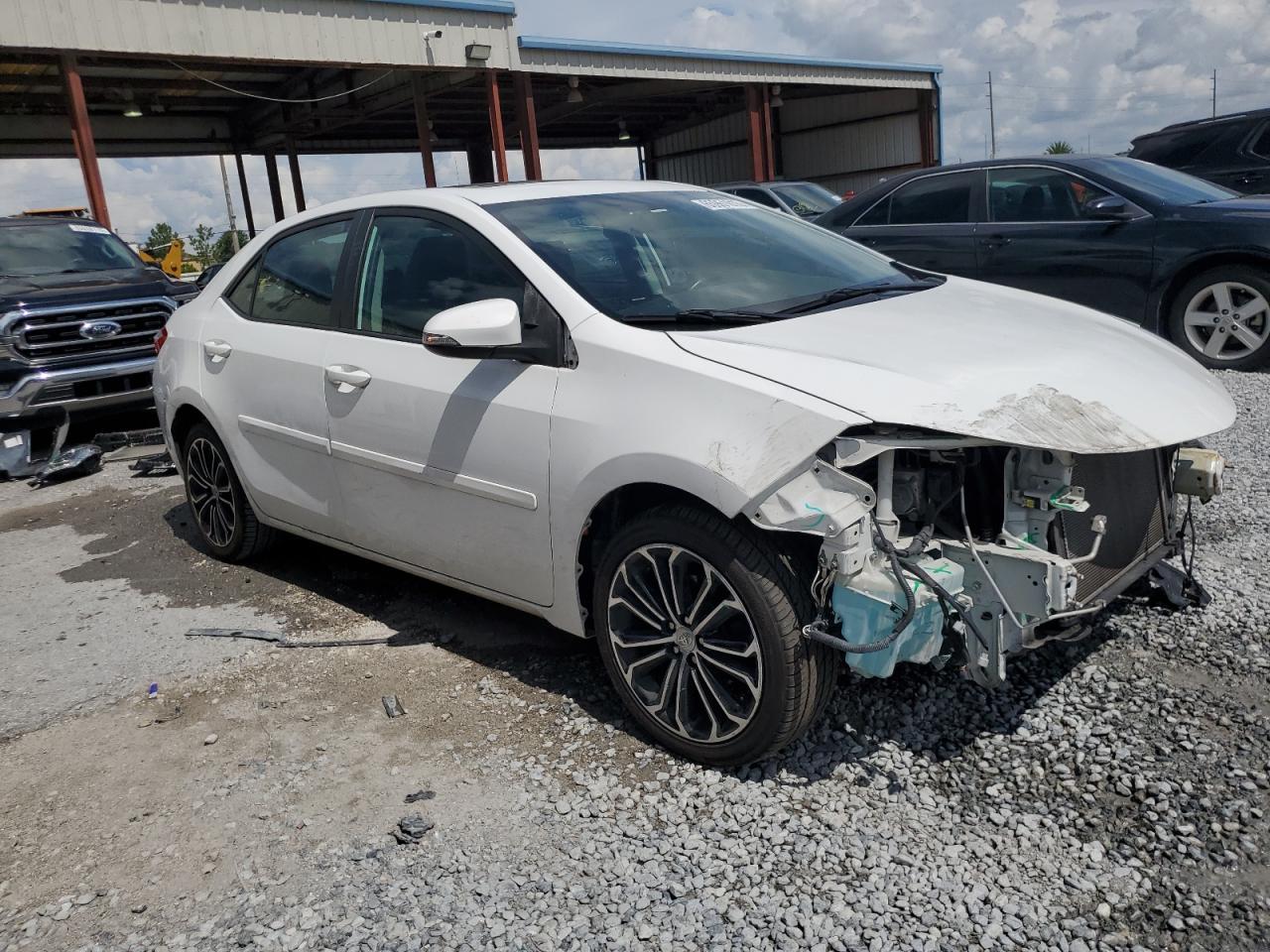 2015 TOYOTA COROLLA