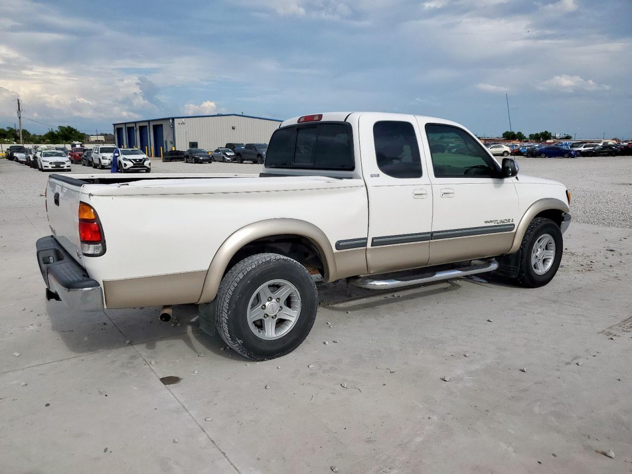 2000 TOYOTA TUNDRA
