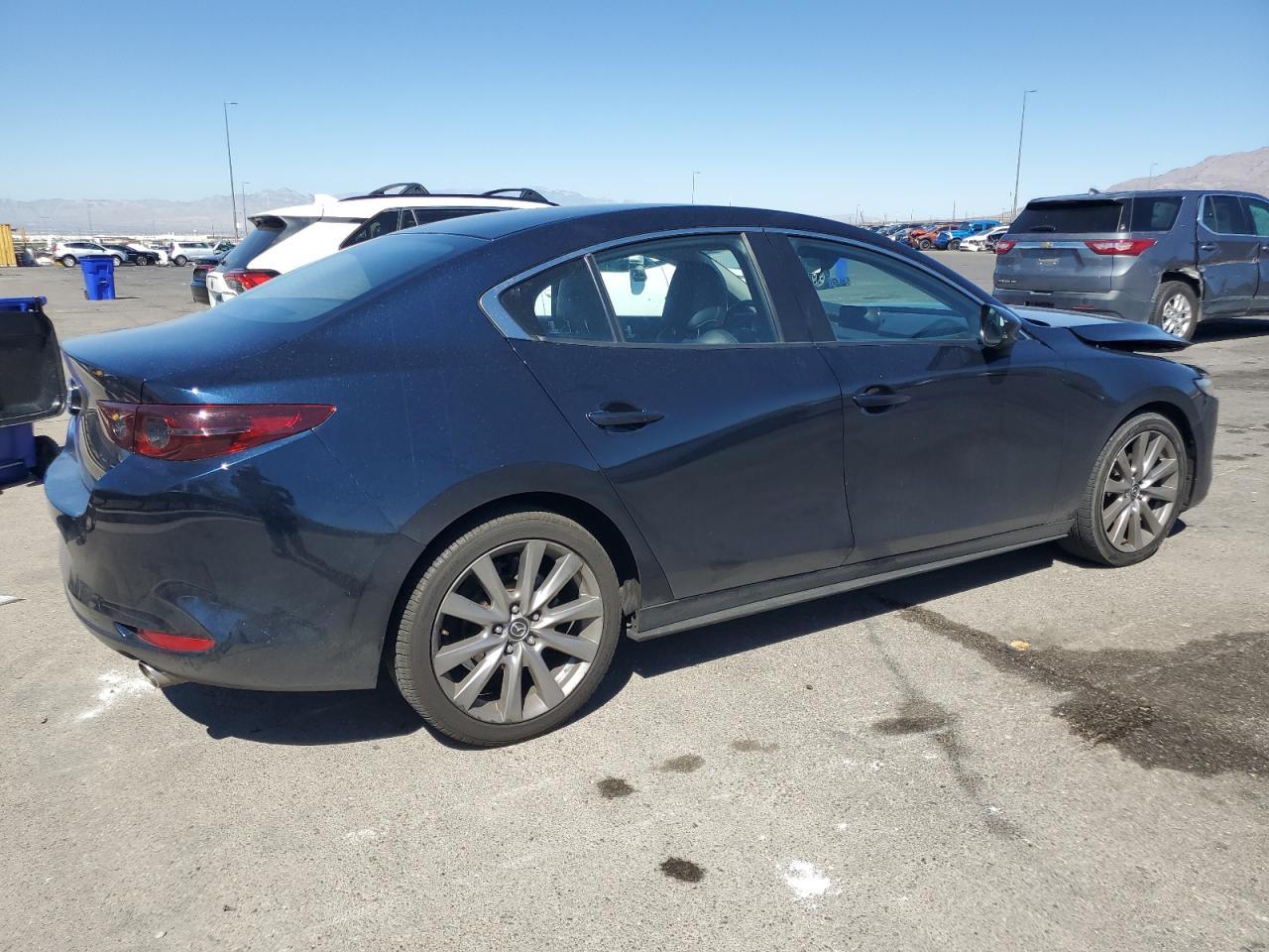 2019 MAZDA 3