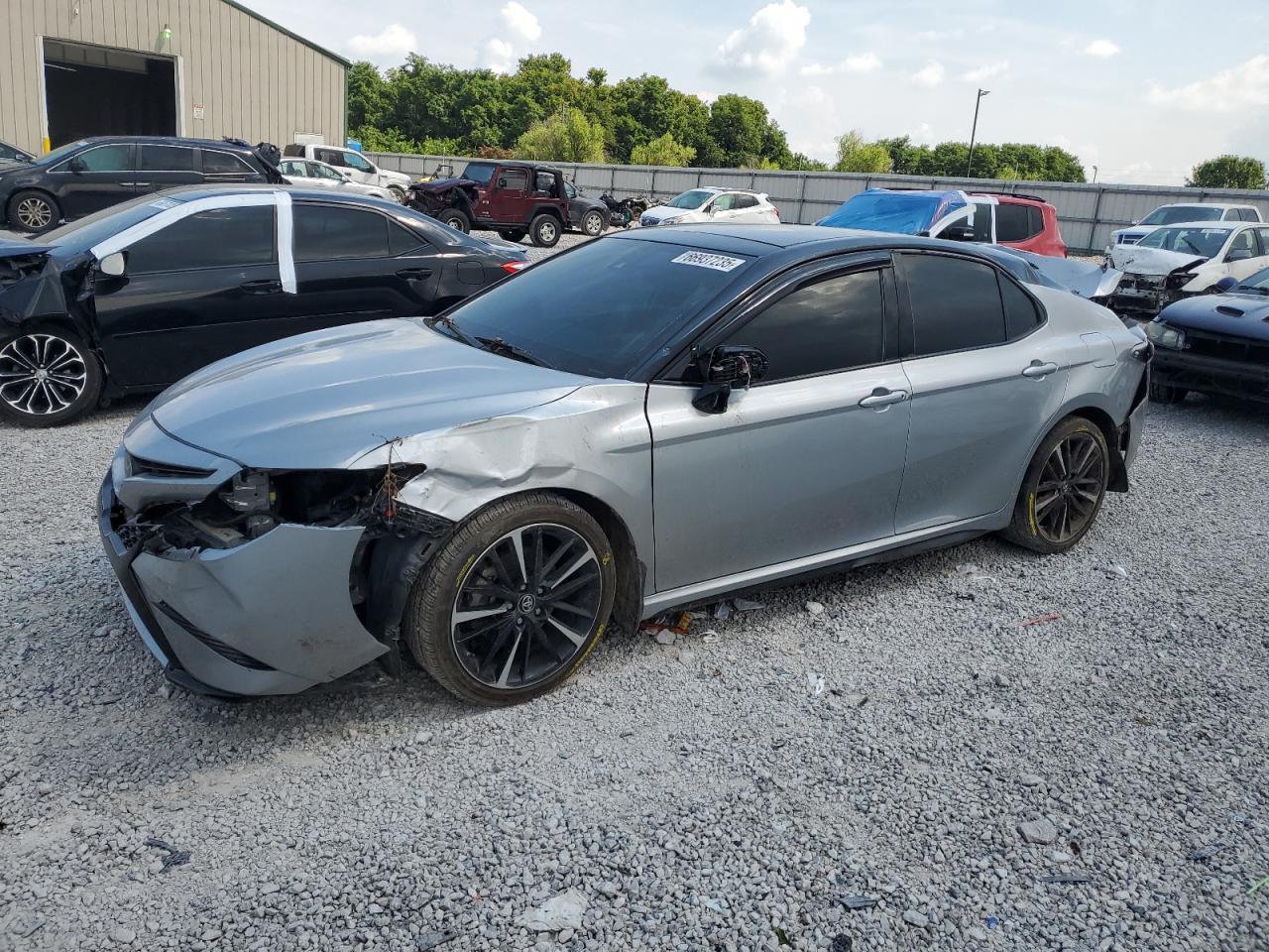 2019 TOYOTA CAMRY