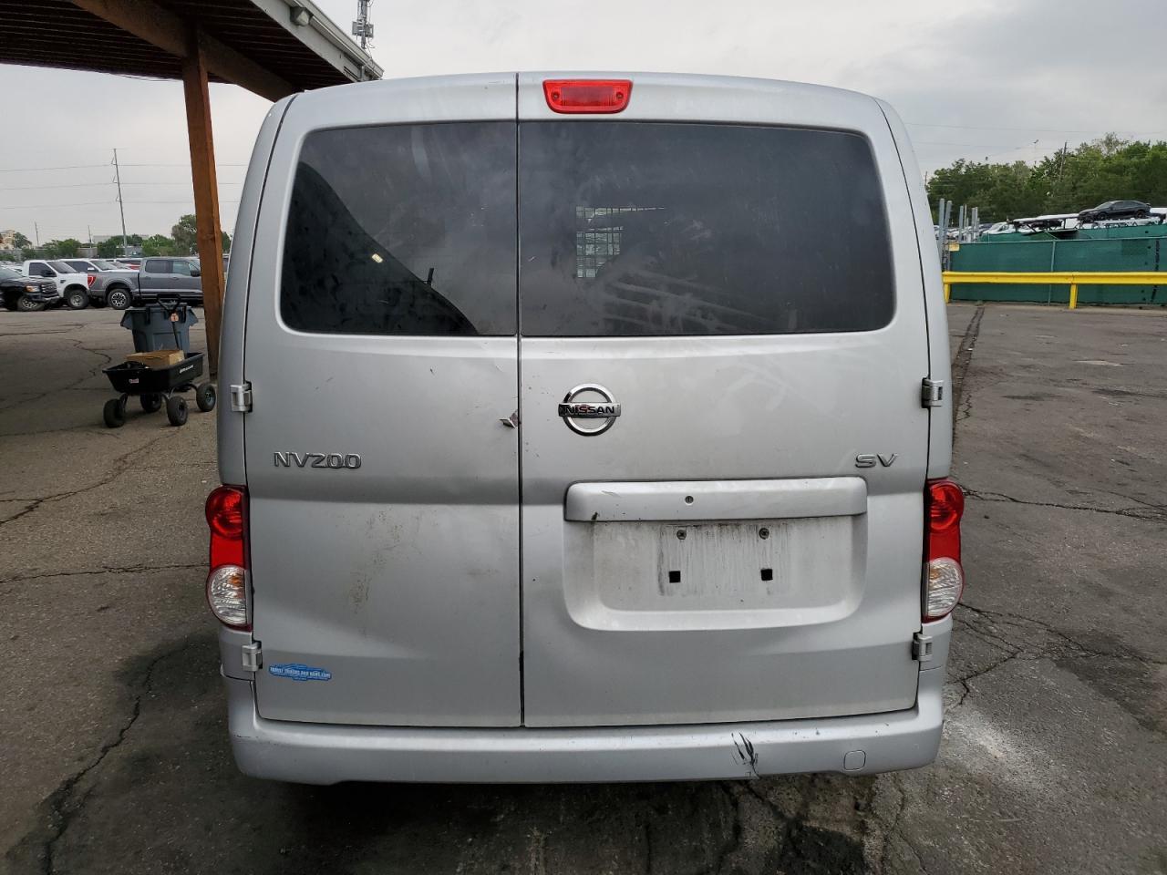 2017 NISSAN Nv