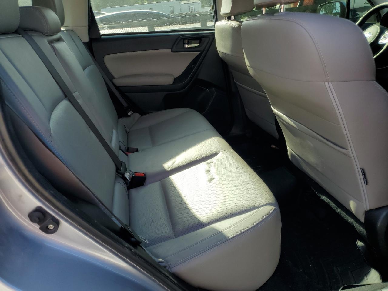 2017 SUBARU FORESTER
