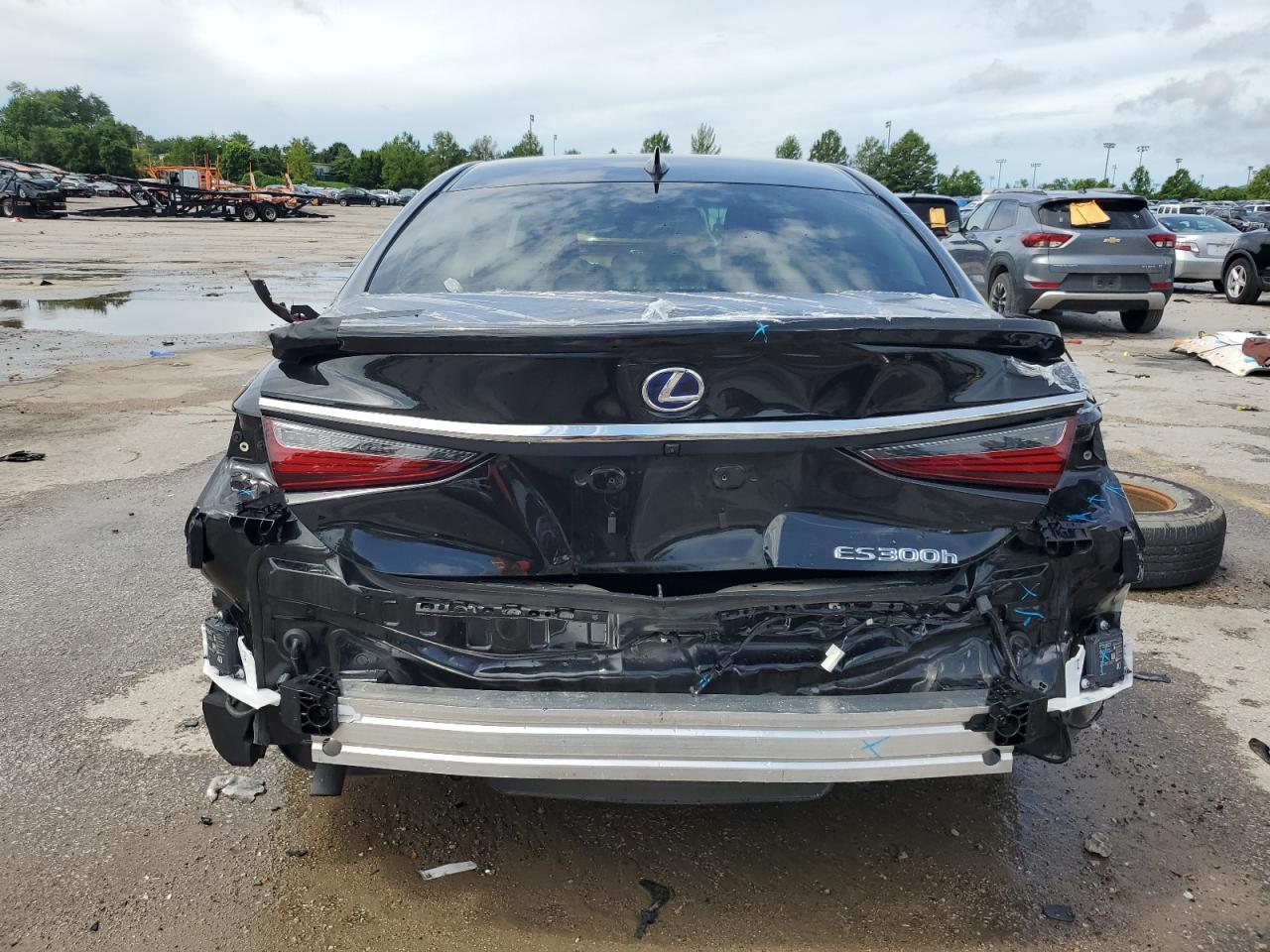 2021 LEXUS Es