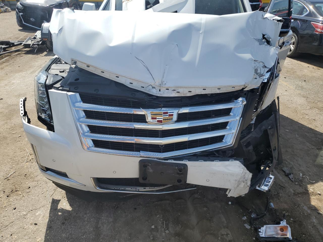 2016 CADILLAC ESCALADE