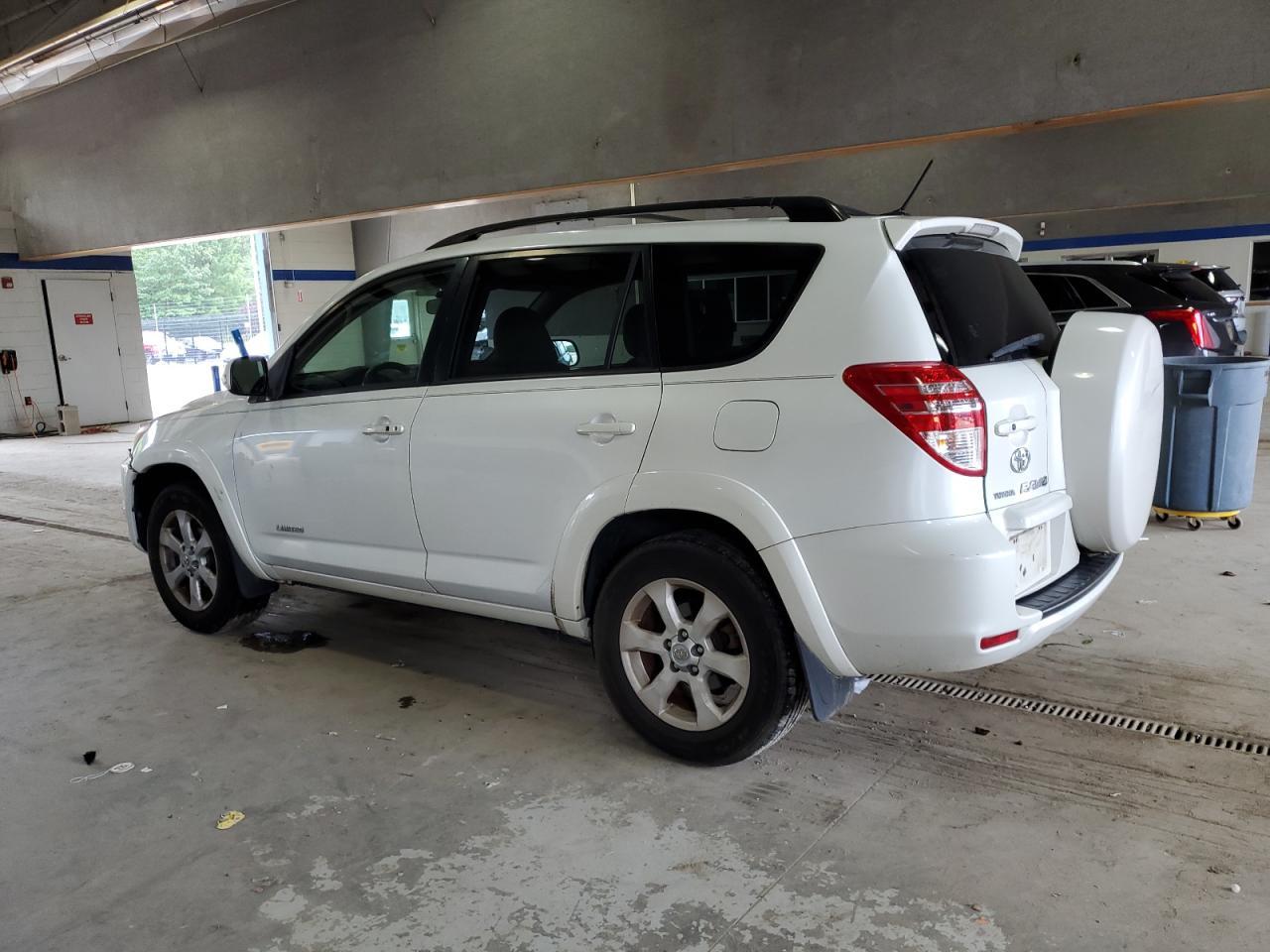 2009 TOYOTA RAV4