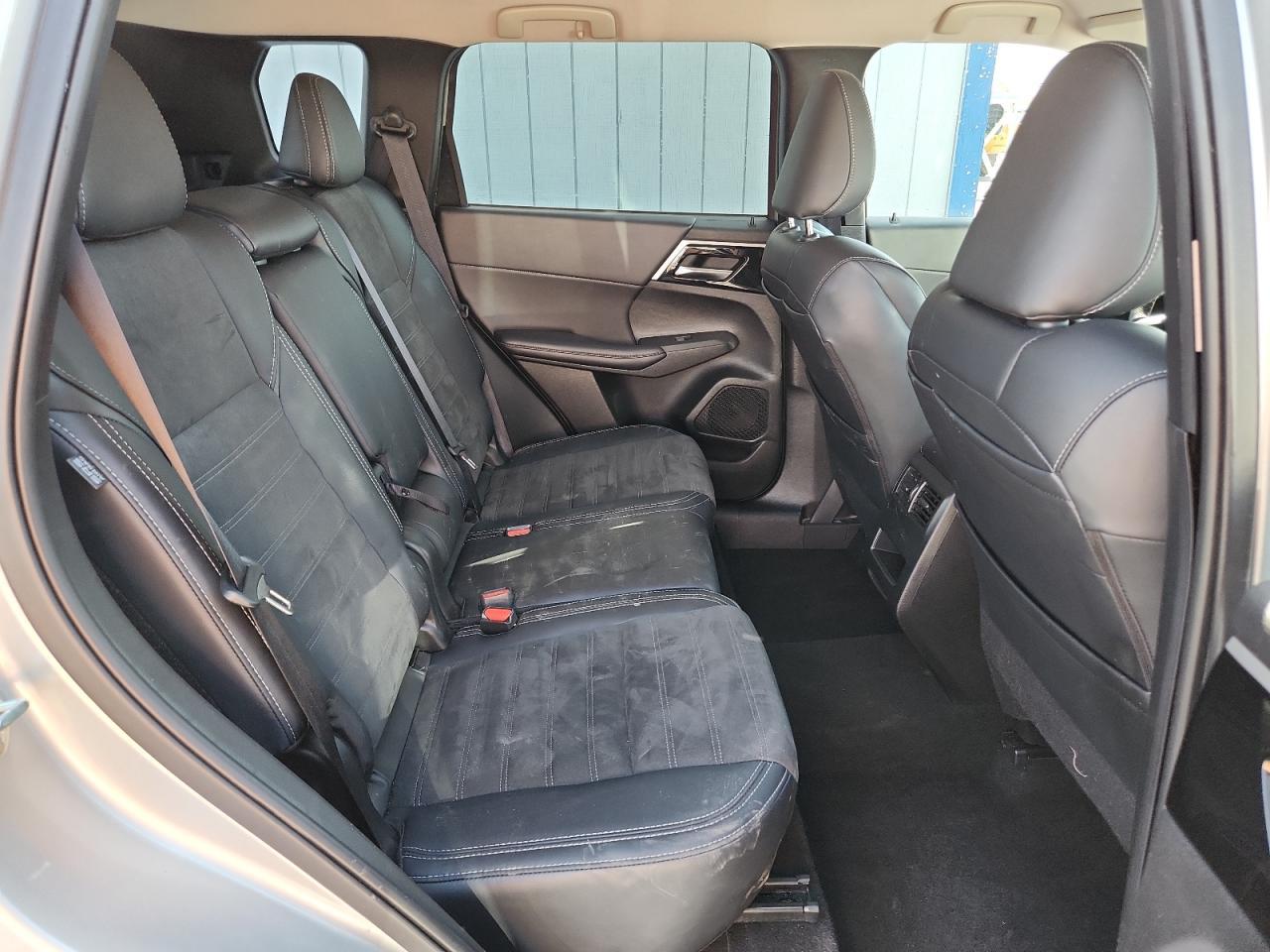 2024 MITSUBISHI outlander