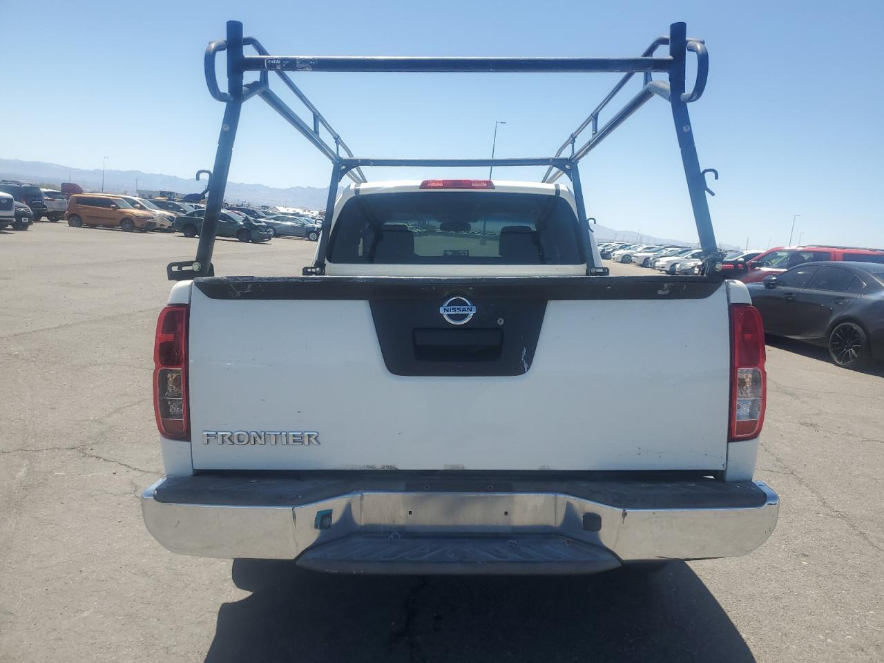 2015 NISSAN Frontier