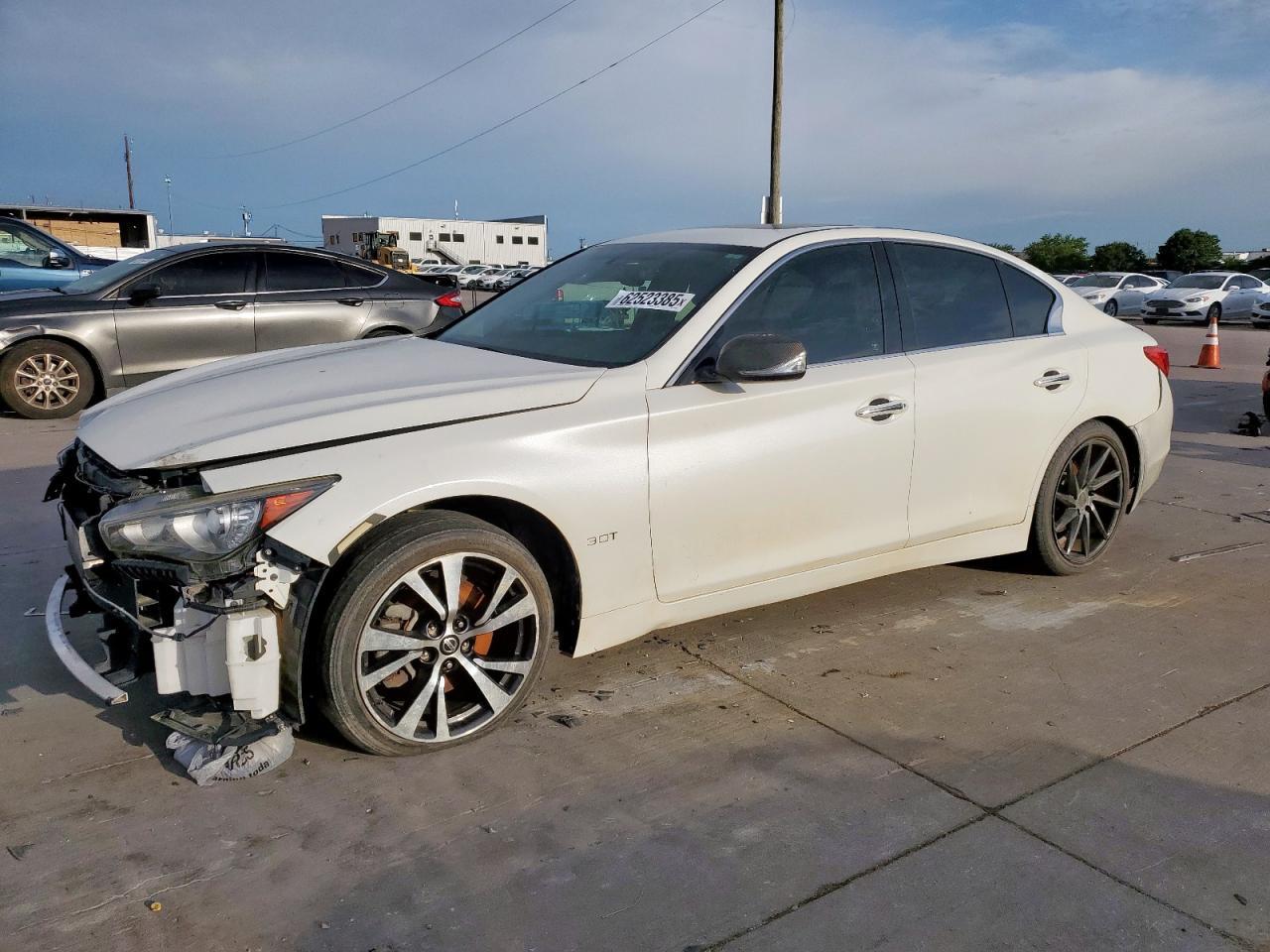 2016 INFINITI Q50