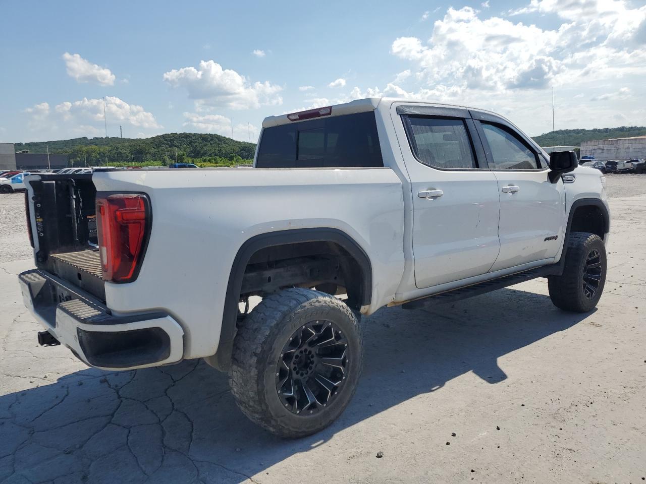 2022 GMC Sierra