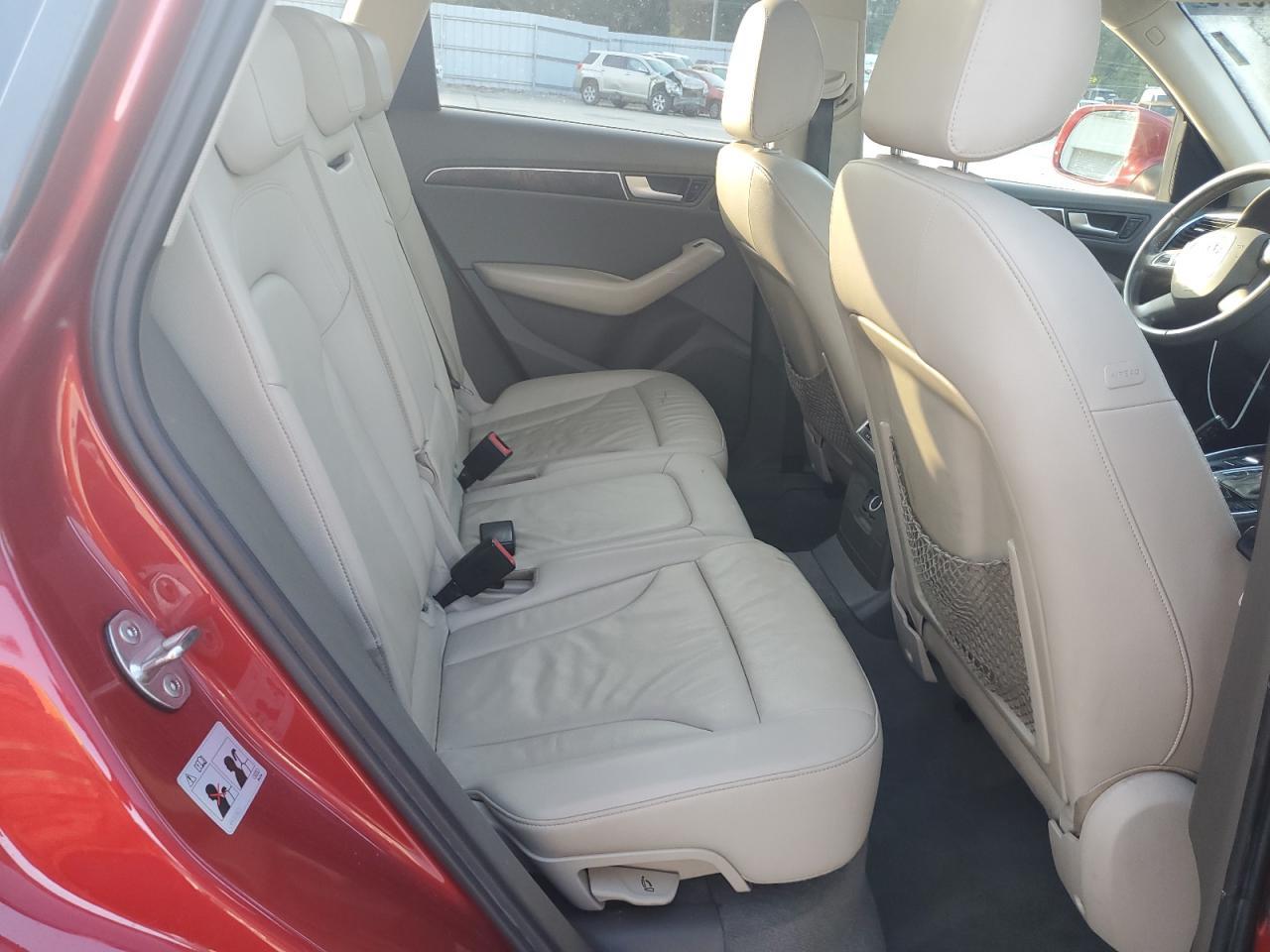 2010 AUDI Q5
