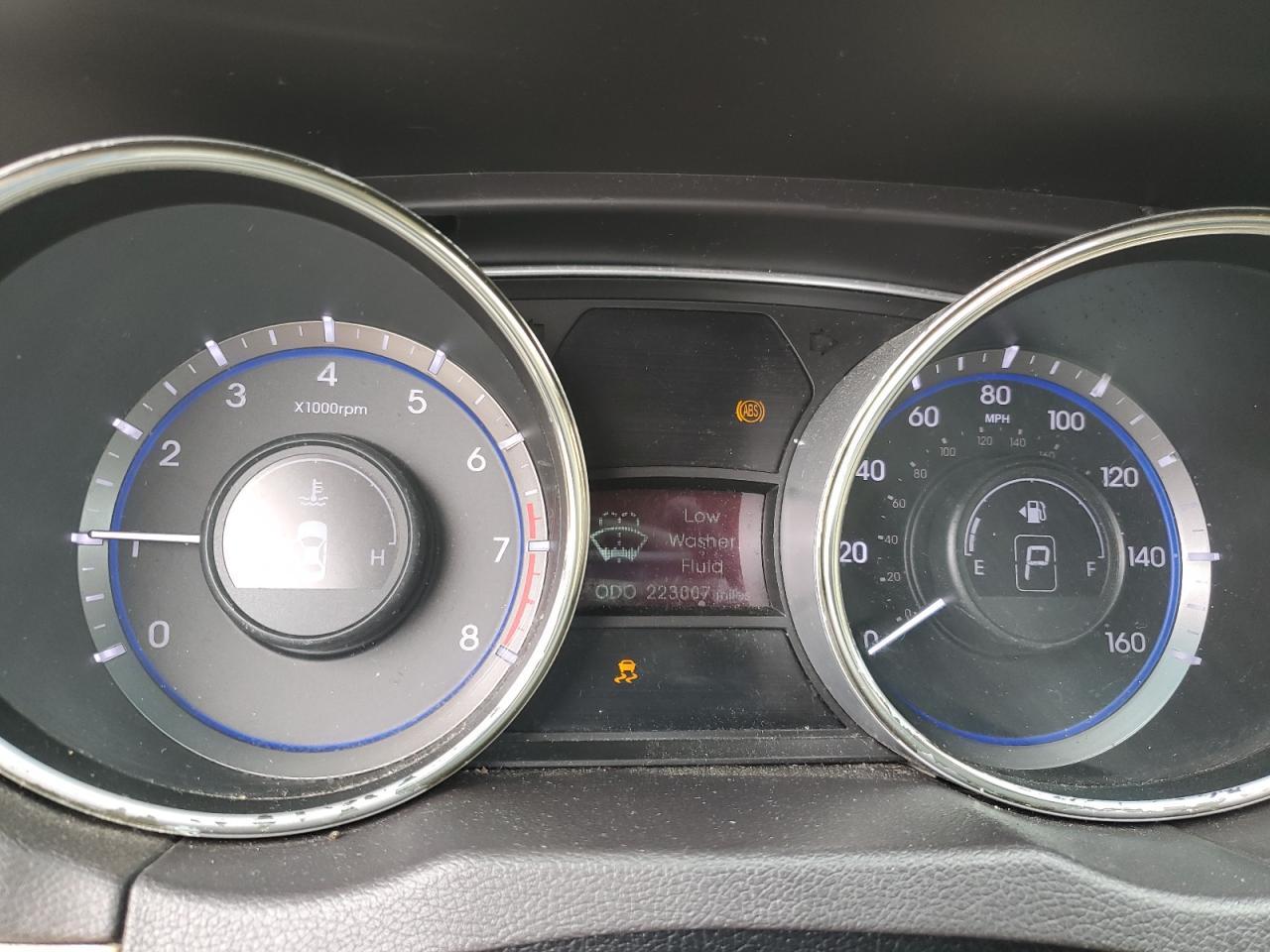 2011 HYUNDAI SONATA