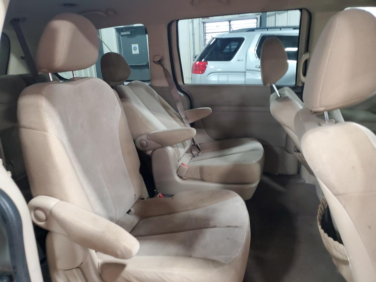 2012 KIA SEDONA