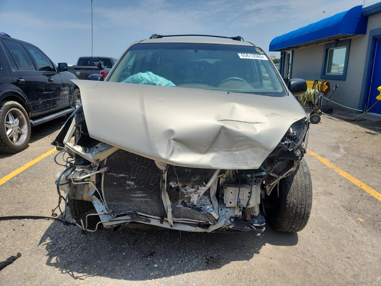 2005 TOYOTA SIENNA
