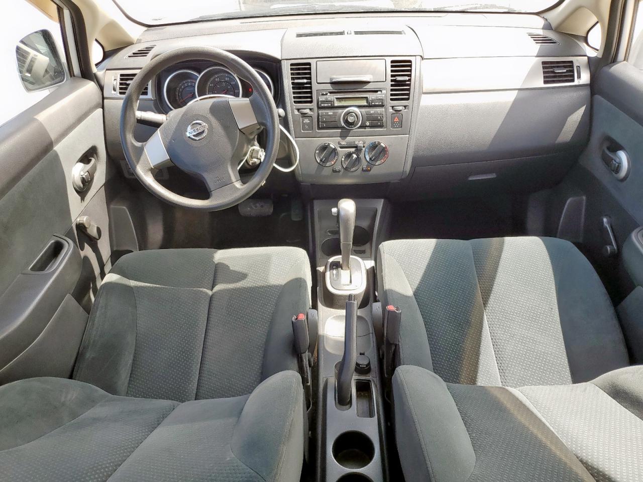 2010 NISSAN VERSA