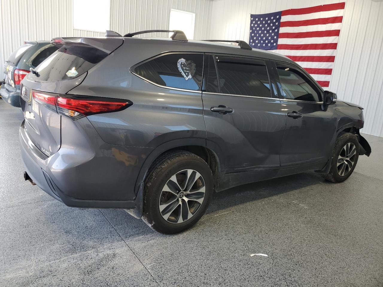 2022 TOYOTA HIGHLANDER