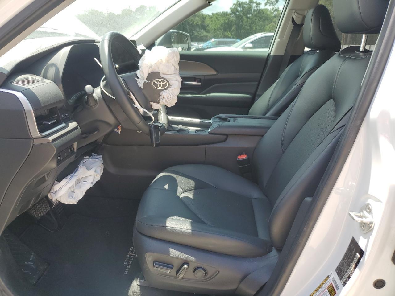 2024 TOYOTA HIGHLANDER