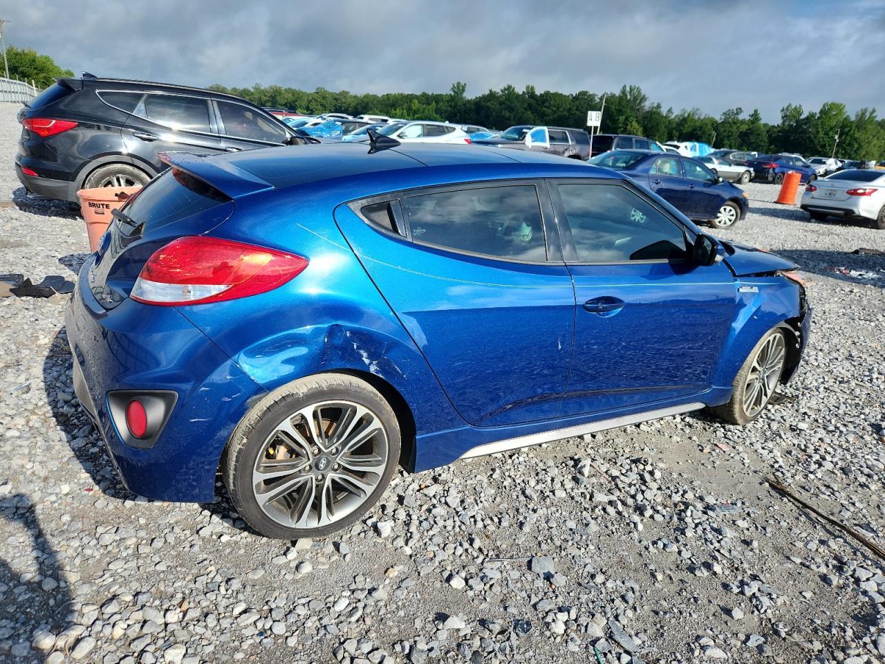 2016 HYUNDAI VELOSTER