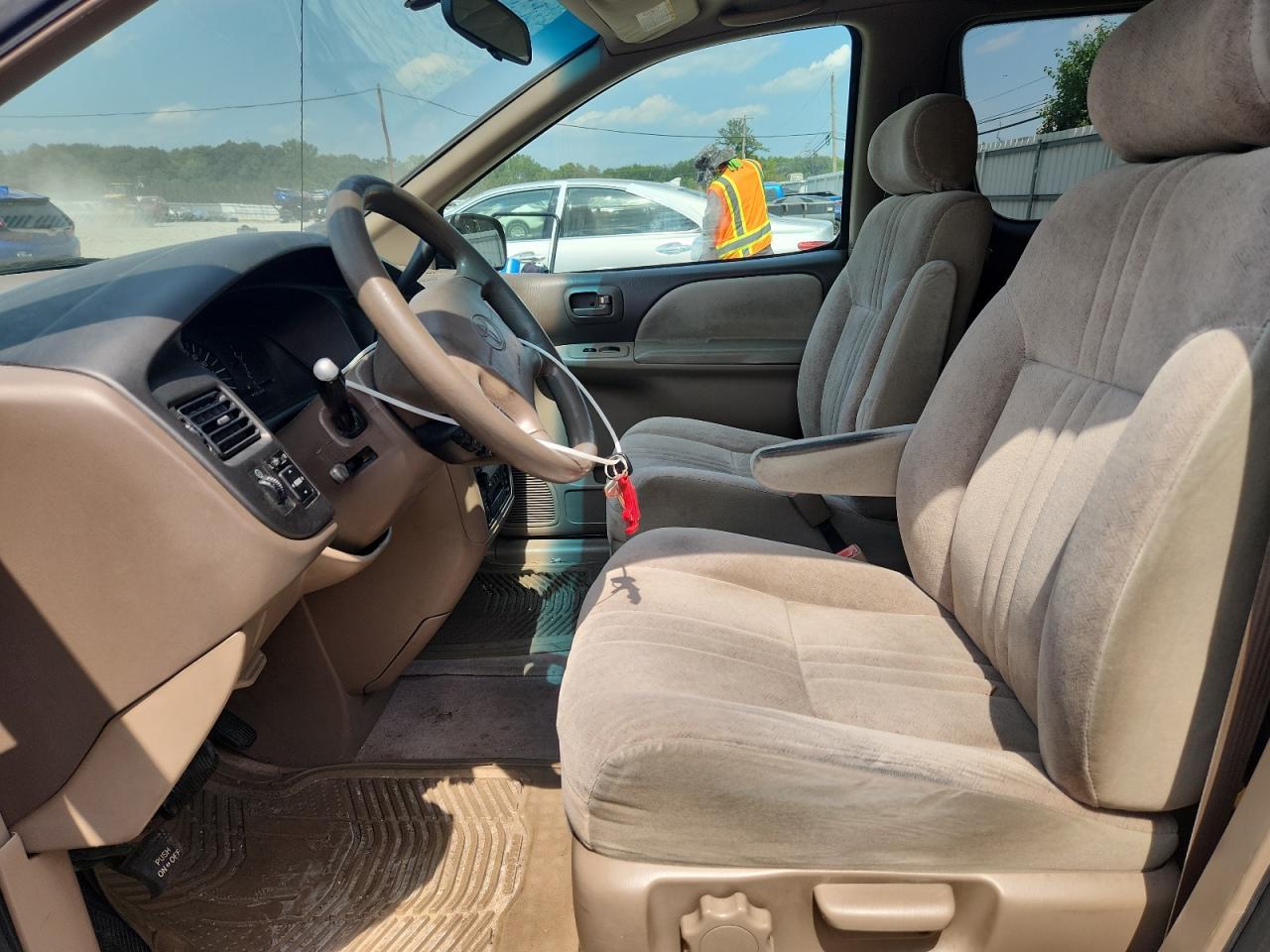 2000 TOYOTA SIENNA