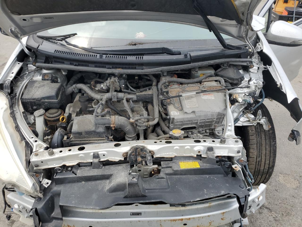 2012 TOYOTA Prius c