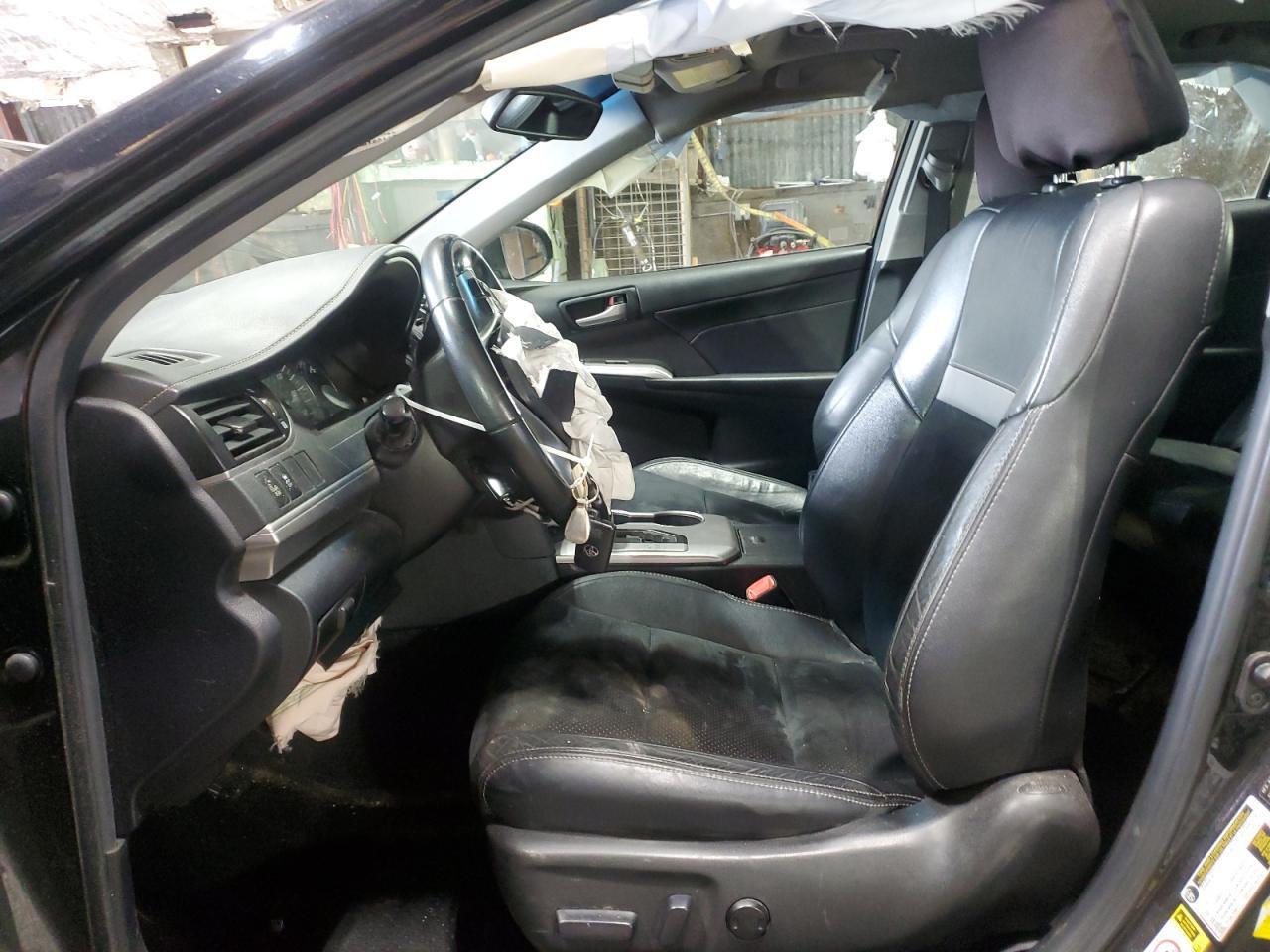 2014 TOYOTA CAMRY