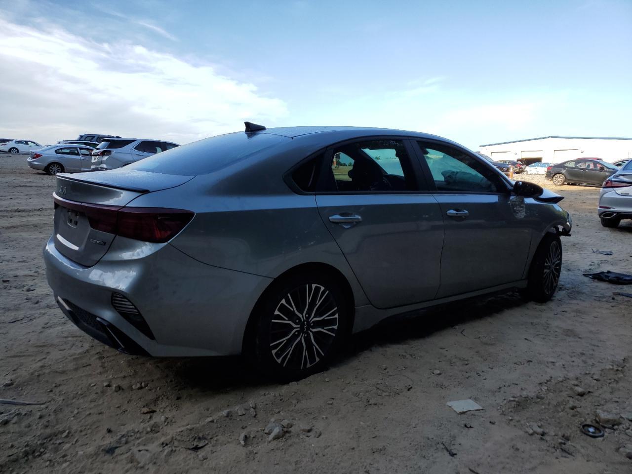 2022 KIA FORTE