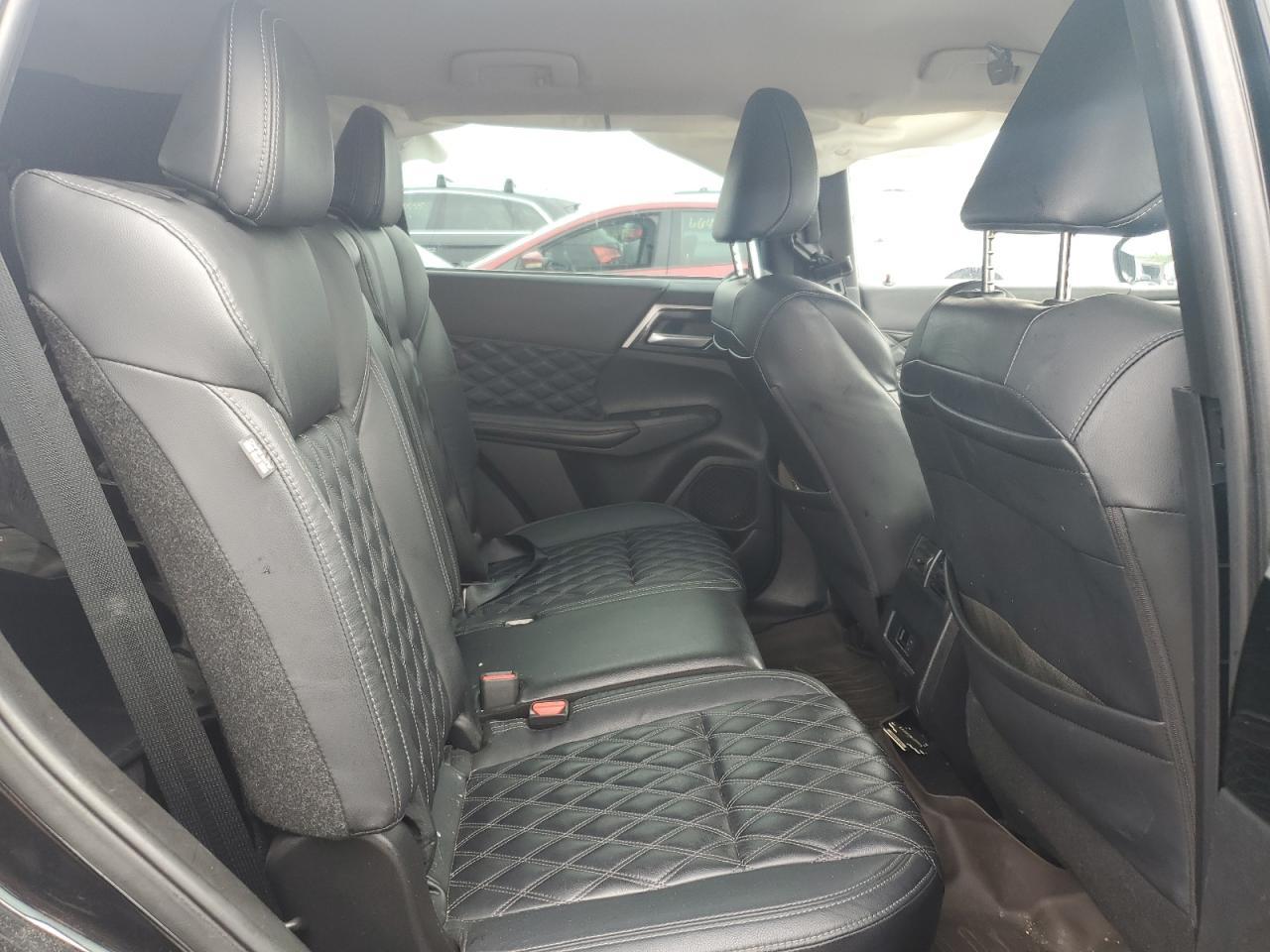 2022 MITSUBISHI outlander