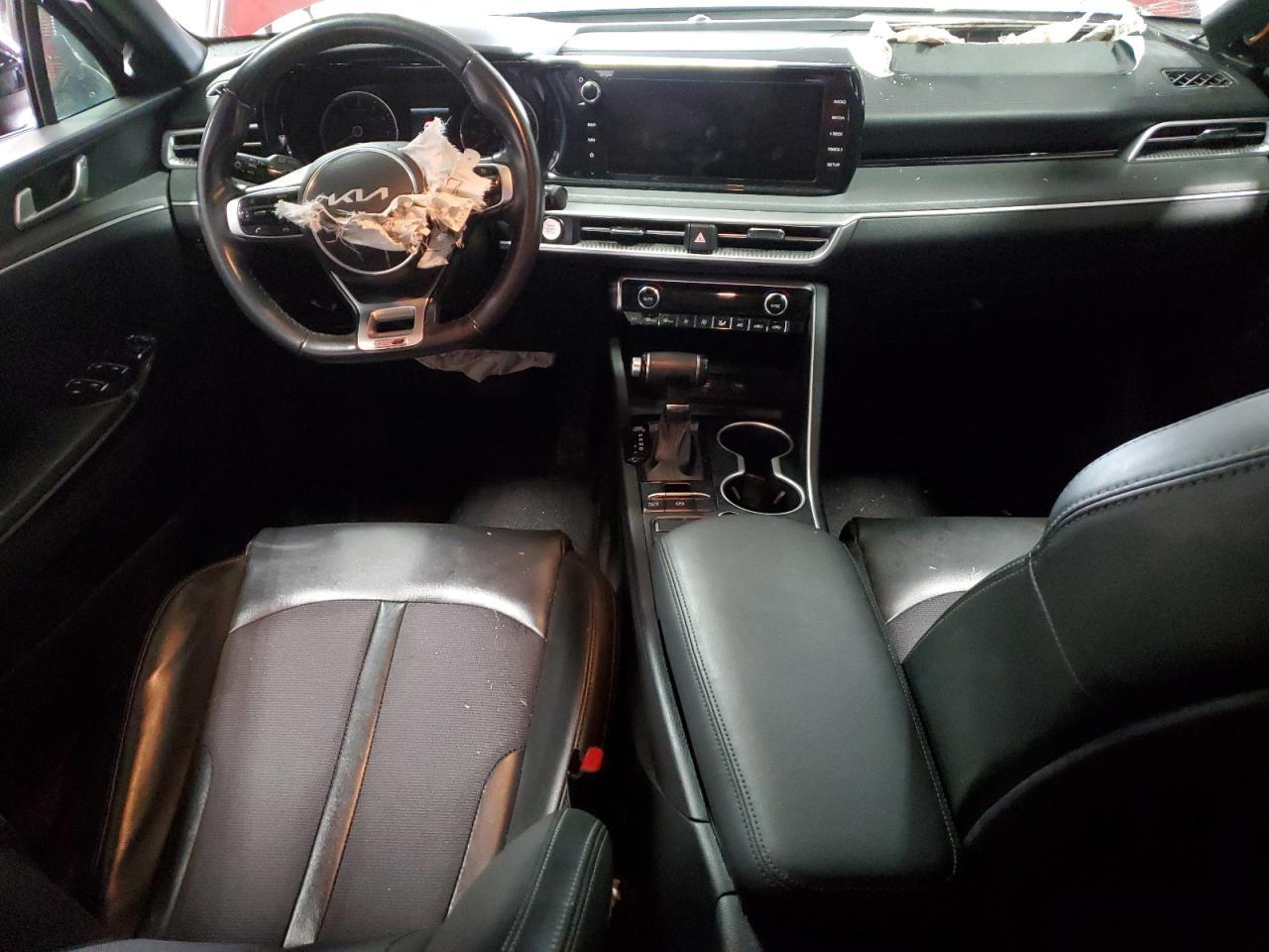 2022 KIA K5
