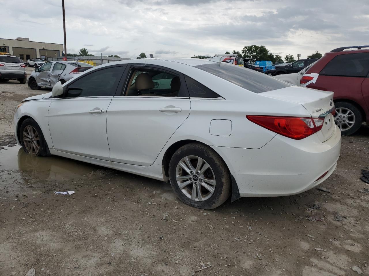 2011 HYUNDAI SONATA