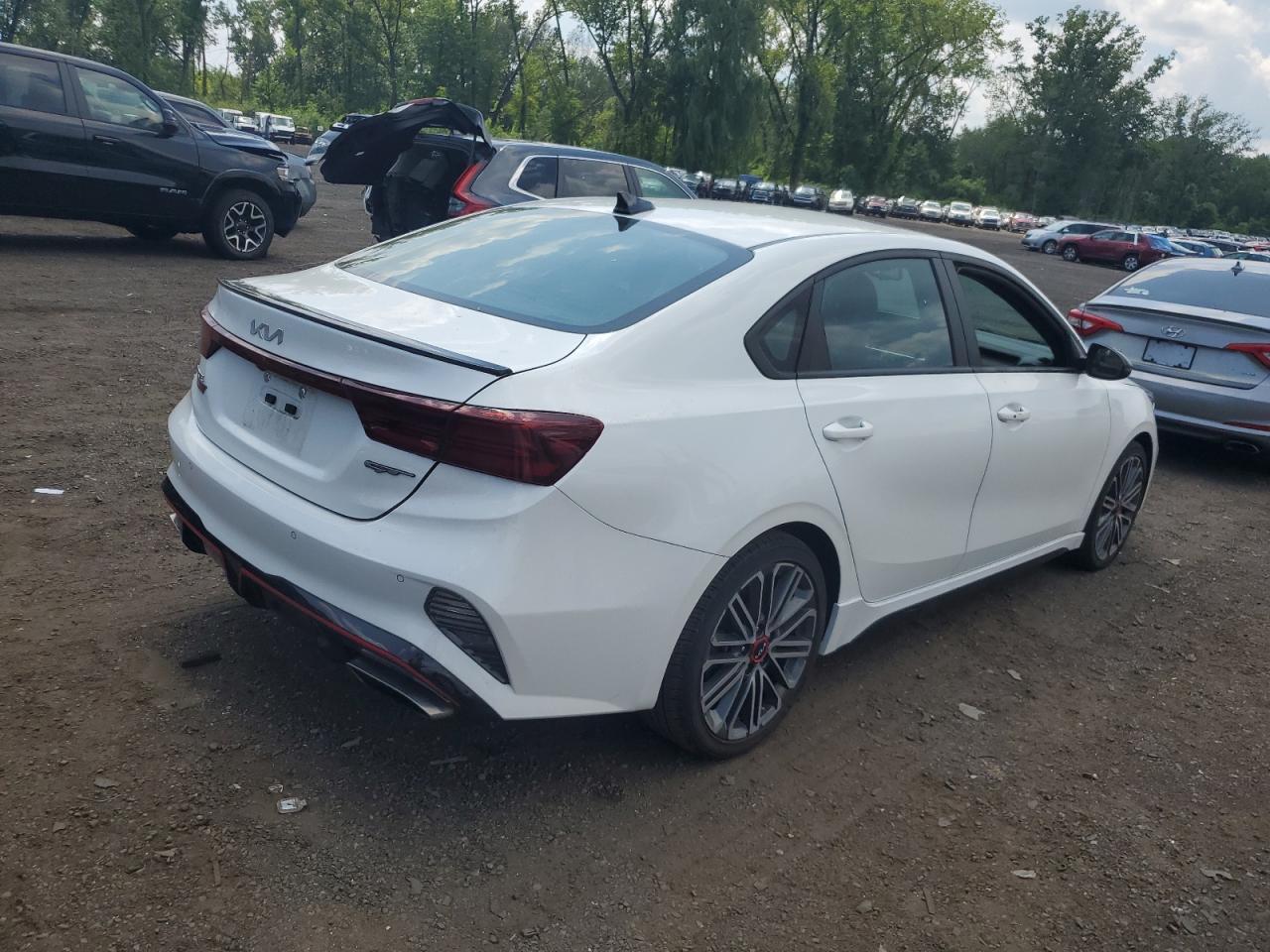 2023 KIA FORTE