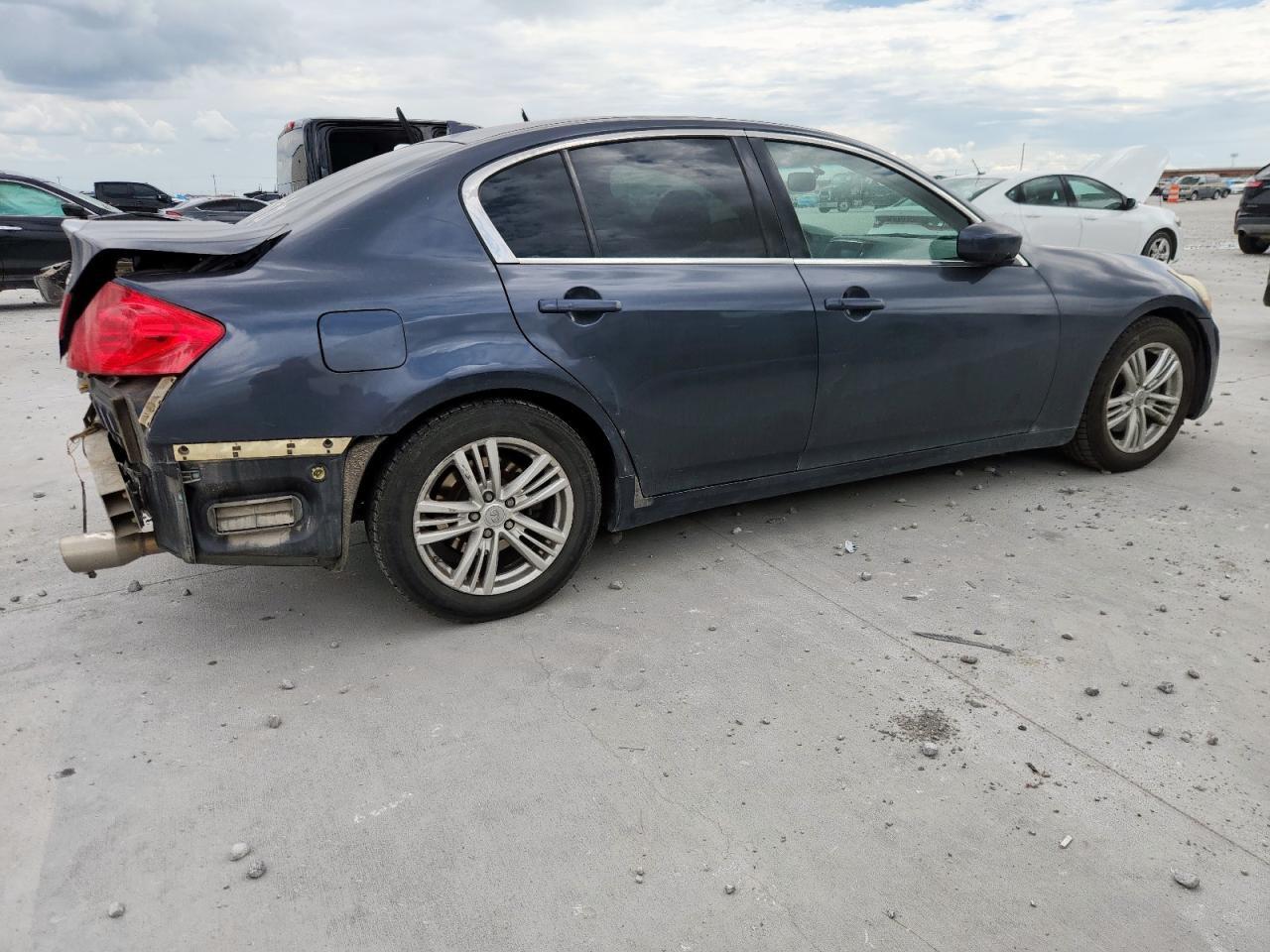 2012 INFINITI G37