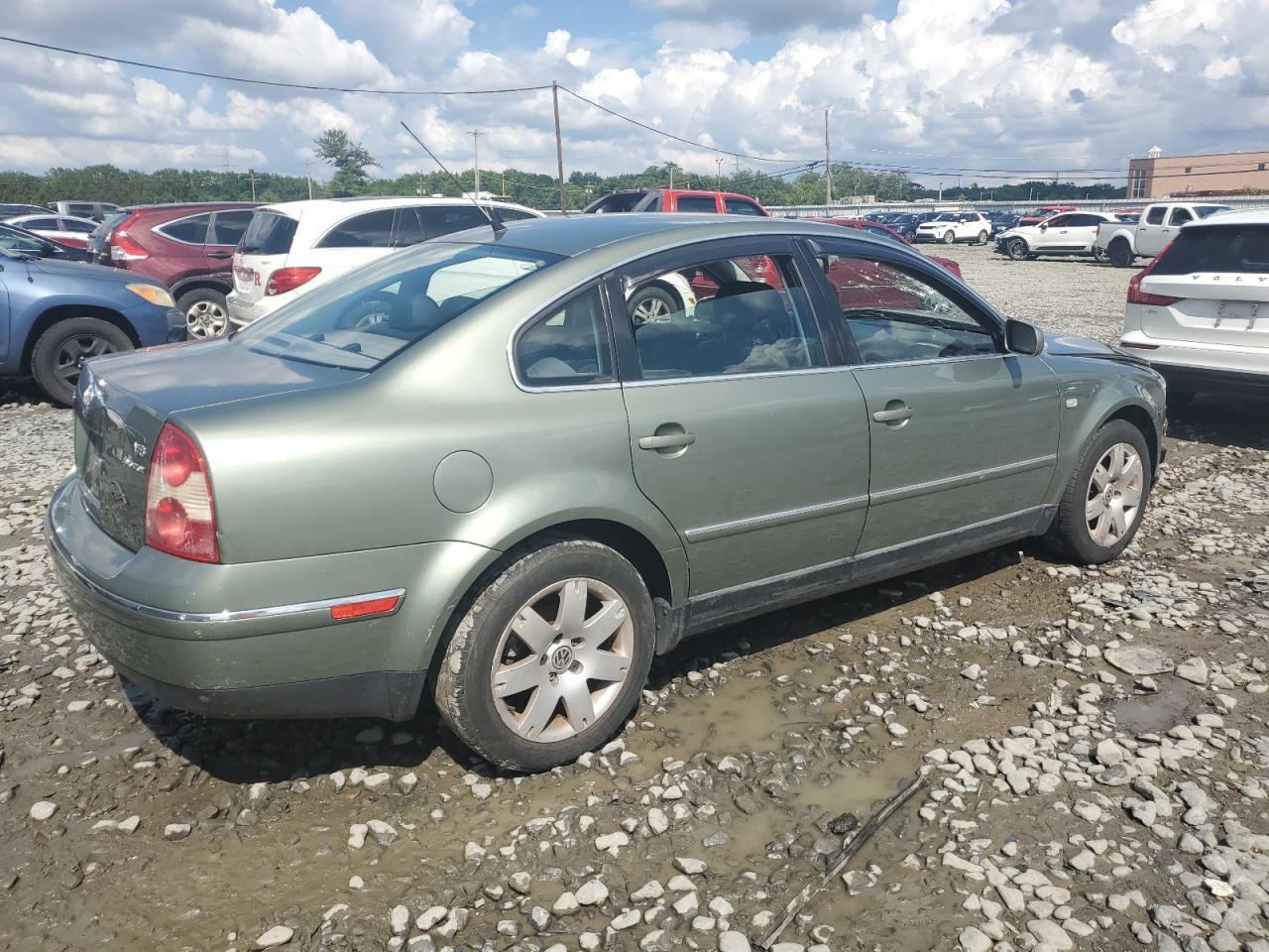2002 VOLKSWAGEN Passat