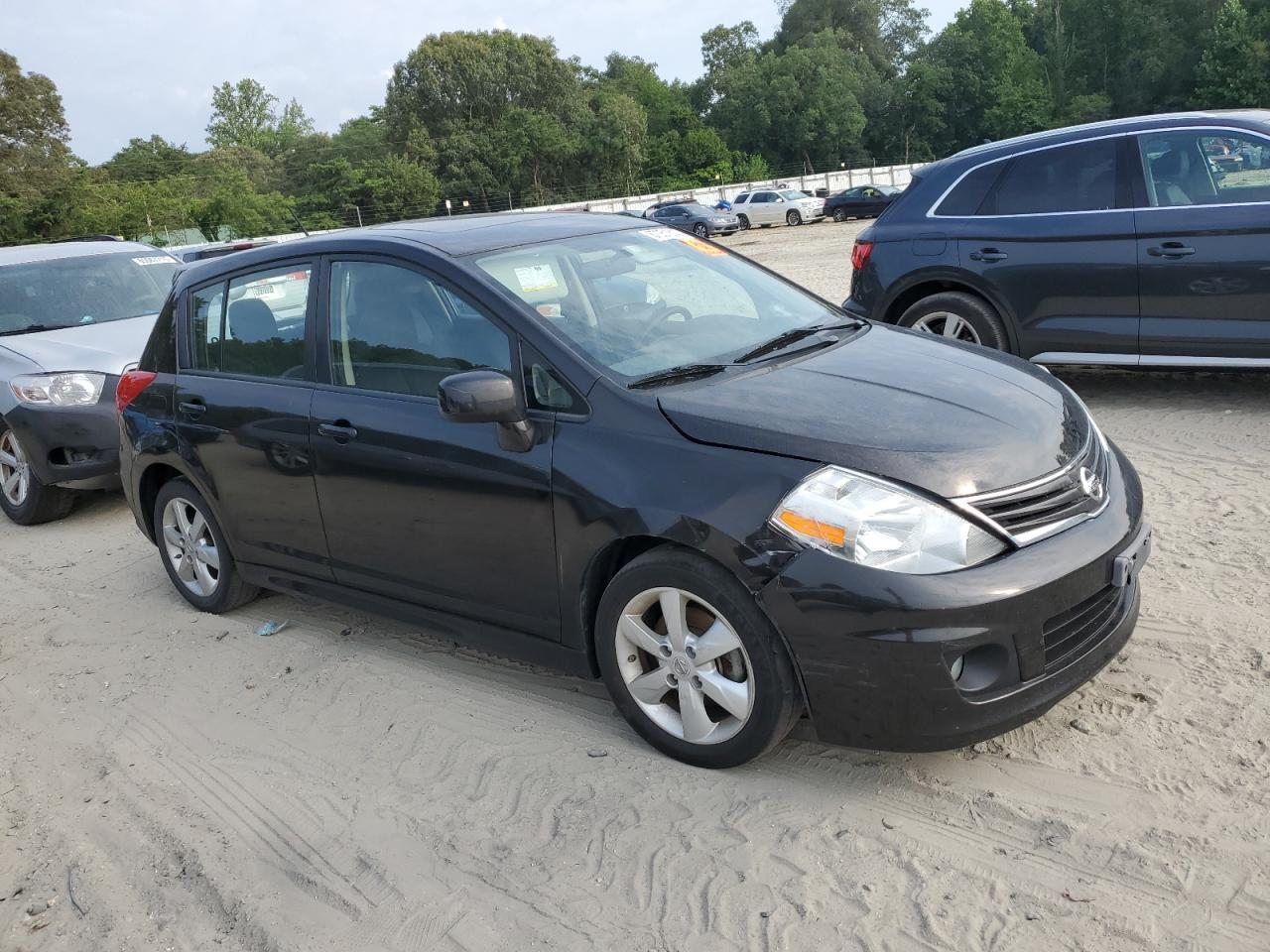2011 NISSAN VERSA