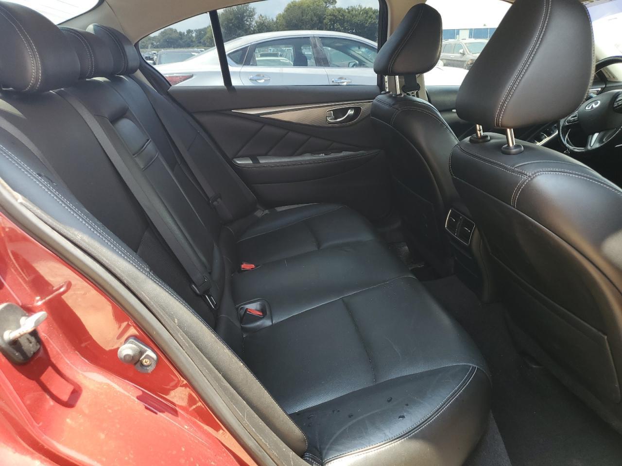 2014 INFINITI Q50