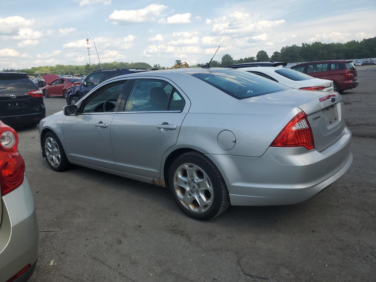 2010 FORD FUSION