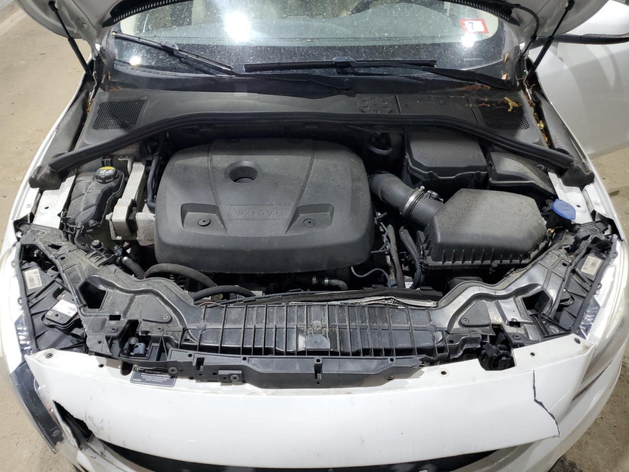2017 VOLVO S60