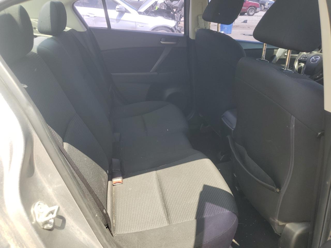 2013 MAZDA 3